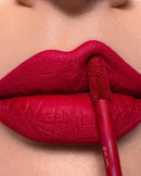 Batom Líquido Skinny Matte Vermelho Hibisco Niina Secrets Eudora